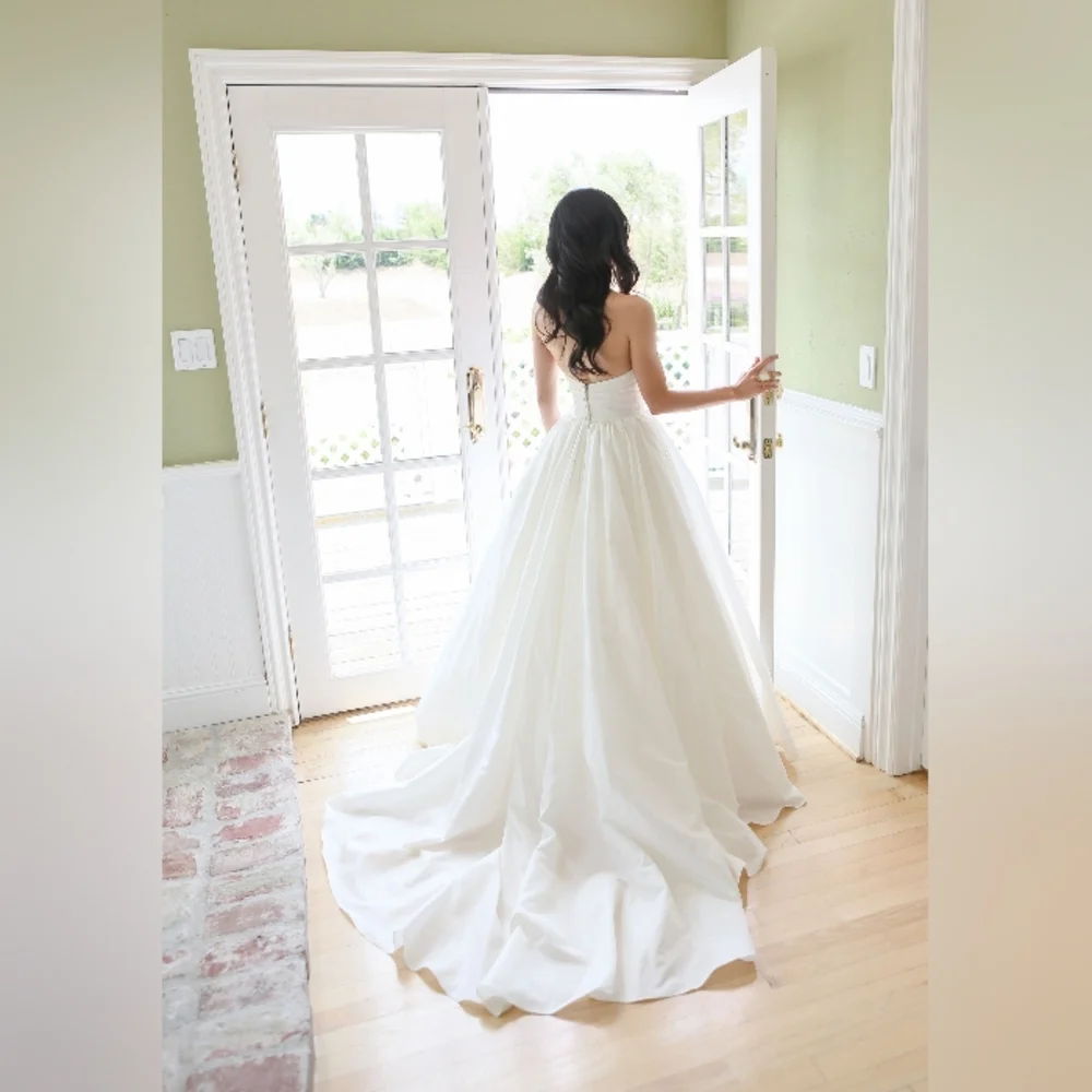 Watters Mimi Gown with Watters Dee Bow - Picture 2 of 7